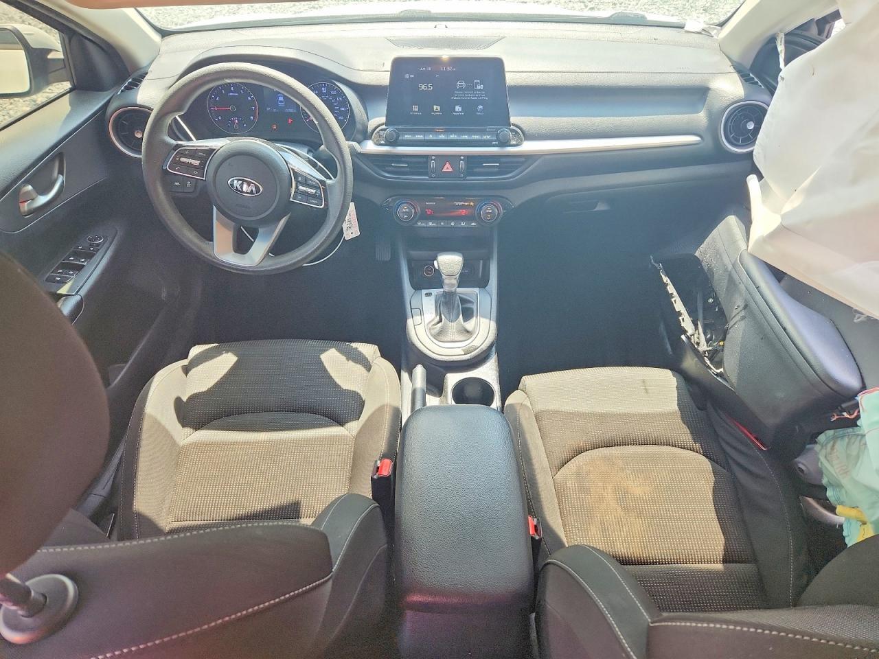 2019 KIA FORTE FE — Фото 8 из 12