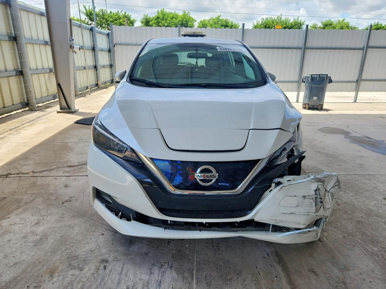 2019 NISSAN LEAF SV — Фото 5 из 12