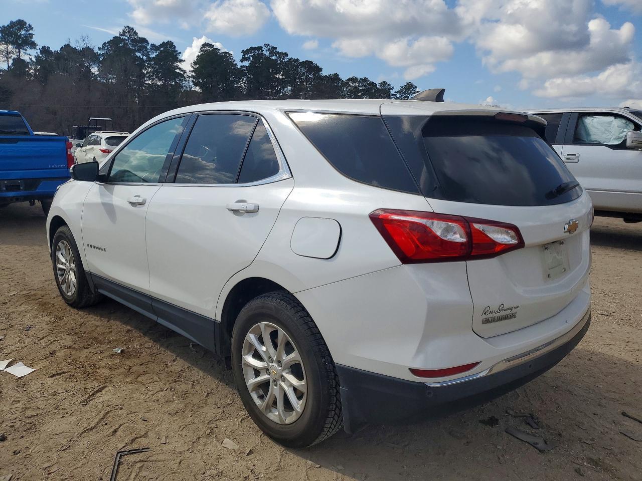 2GNAXKEV8K6222674 2019 CHEVROLET EQUINOX photo no. 2