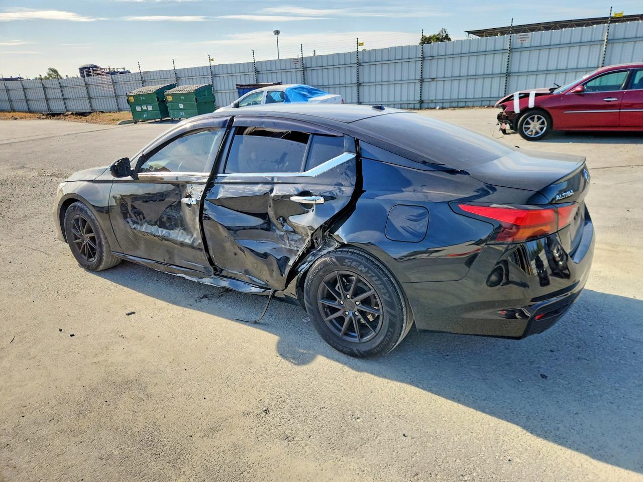 2019 NISSAN ALTIMA S — Фото 2 из 12