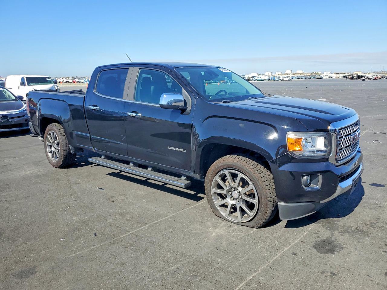 2019 GMC CANYON DENALI — Фото 4 из 12