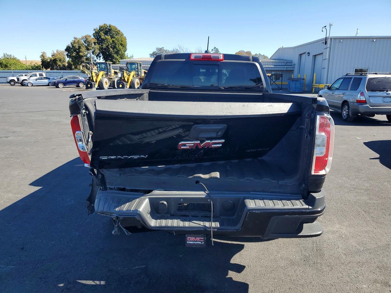 2019 GMC CANYON DENALI — Фото 6 из 12