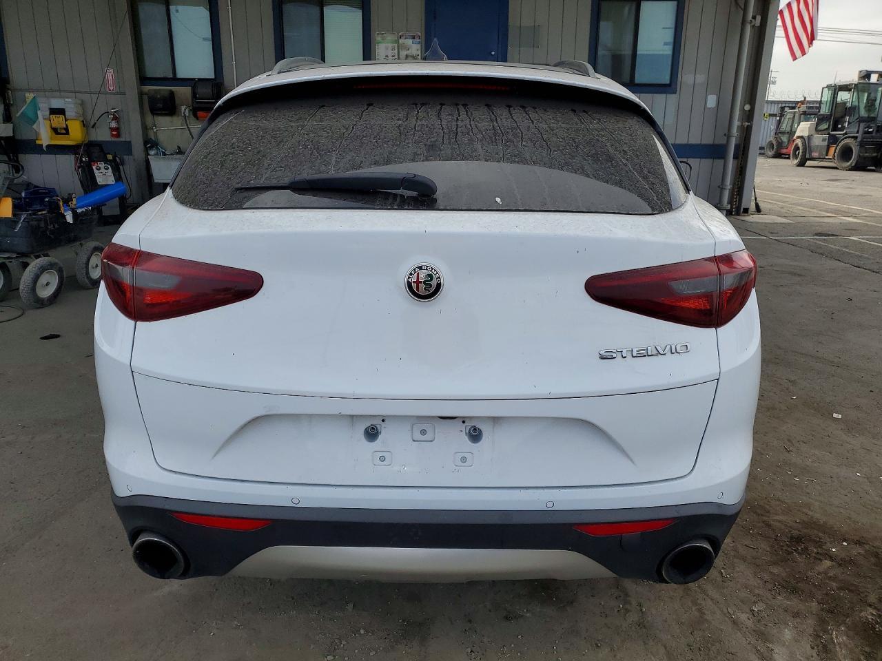2019 ALFA ROMEO STELVIO — Фото 6 из 14
