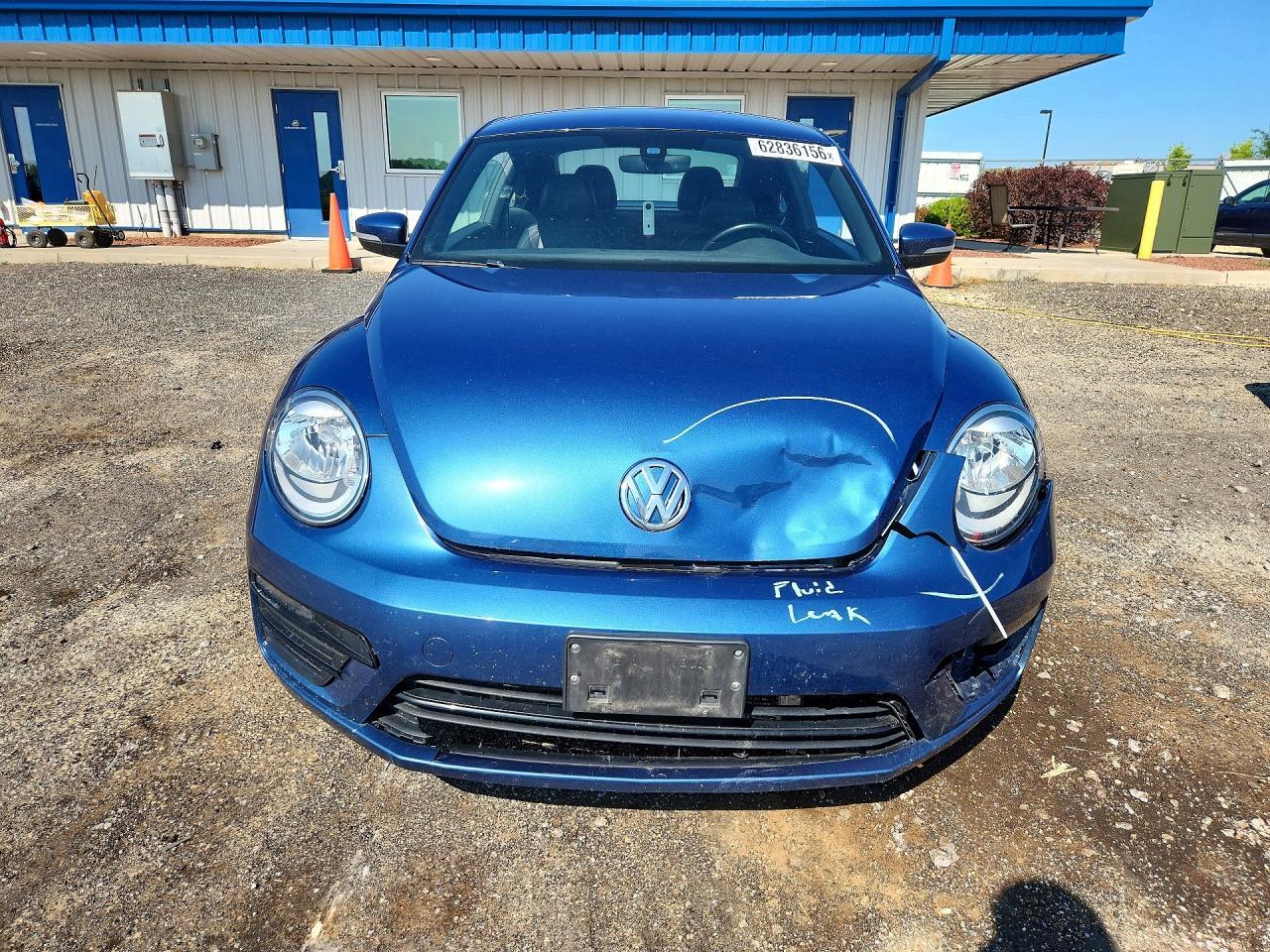 2018 VOLKSWAGEN BEETLE S — Фото 5 из 12