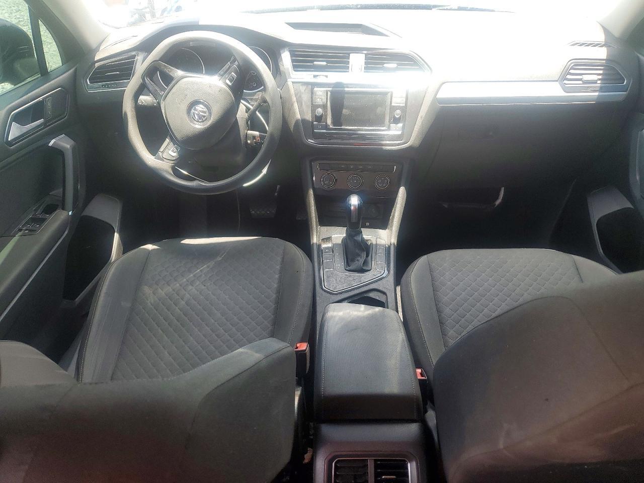 2018 VOLKSWAGEN TIGUAN S — Фото 8 из 13