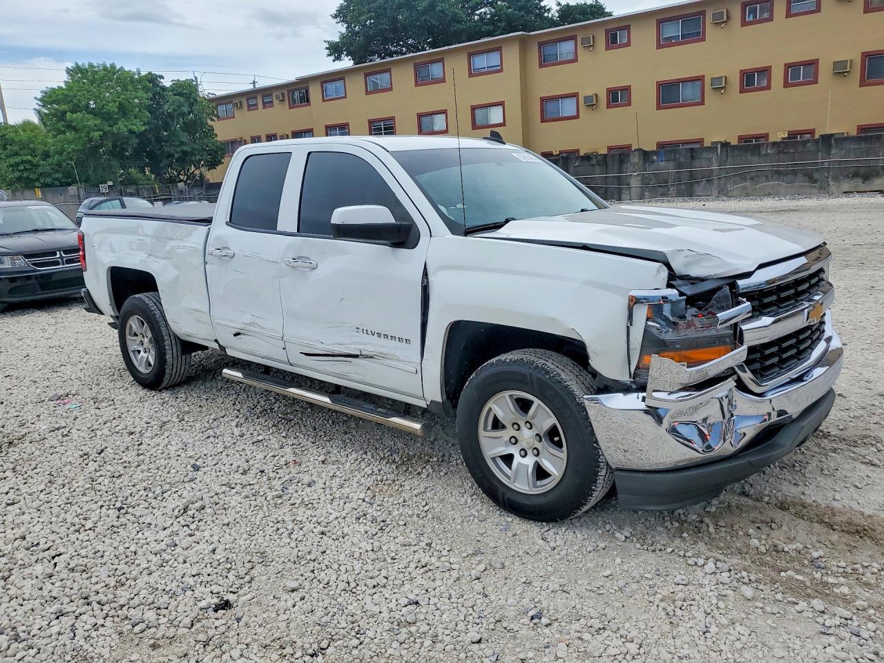 2018 CHEVROLET SILVERADO C1500 LT — Фото 4 из 12