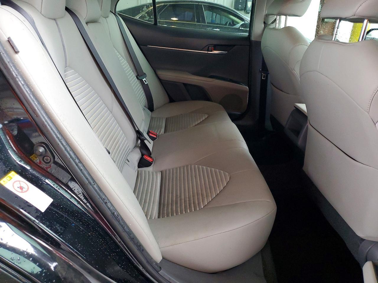 2018 TOYOTA CAMRY SE — Фото 10 из 13