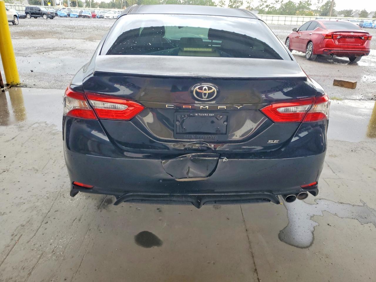 2018 TOYOTA CAMRY SE — Фото 6 из 13