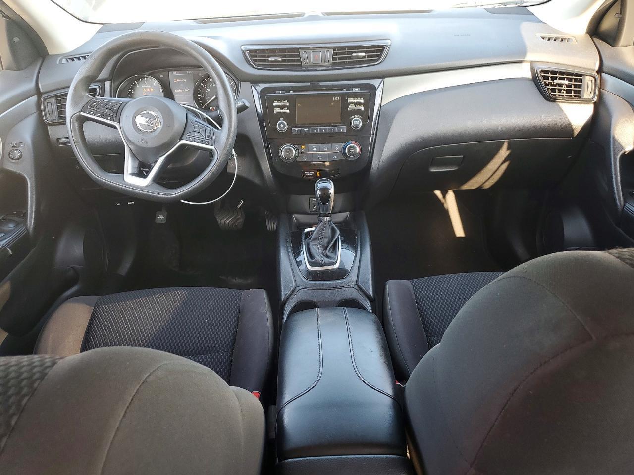 2018 NISSAN ROGUE SPORT S — Фото 8 из 14