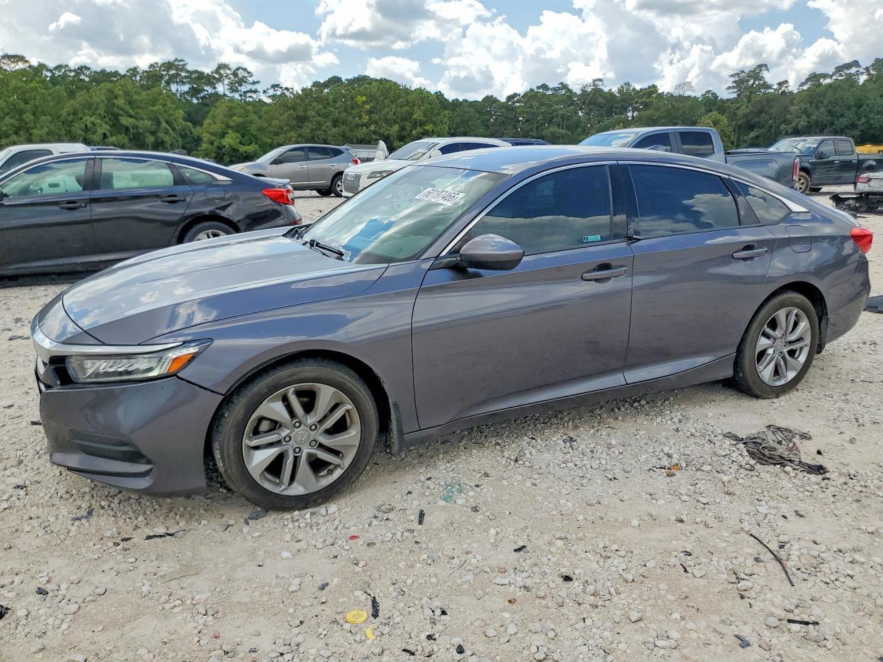 1HGCV1F13JA167518 2018 HONDA ACCORD photo no. 1