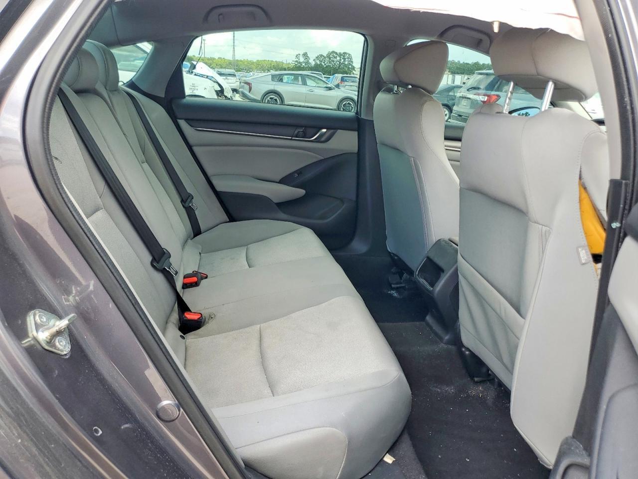 1HGCV1F13JA167518 2018 HONDA ACCORD photo no. 10