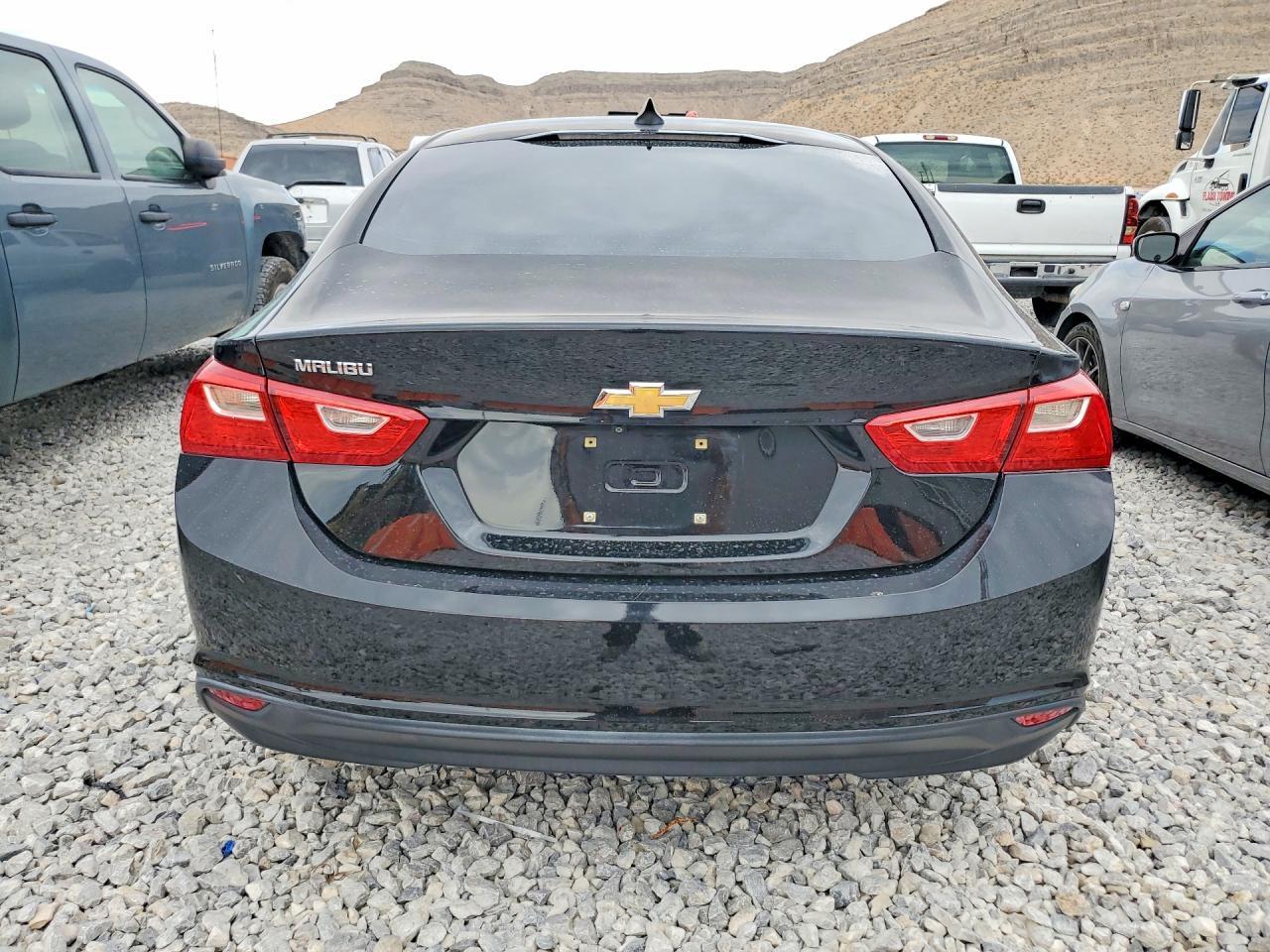 2018 CHEVROLET MALIBU LS — Фото 6 из 12