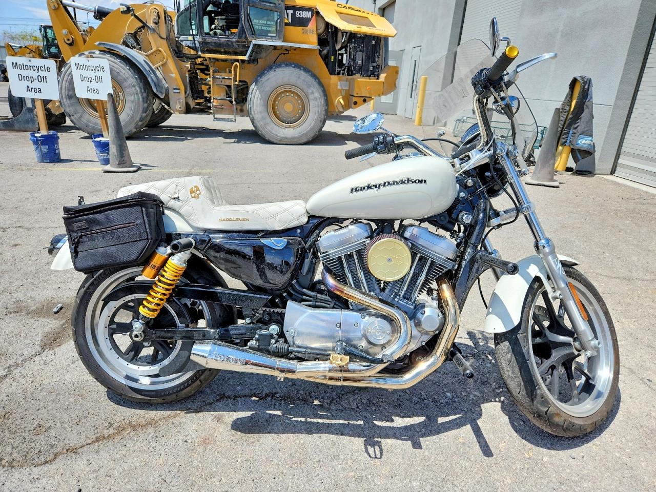 2018 HARLEY-DAVIDSON XL883 1HD4CR233JC428311