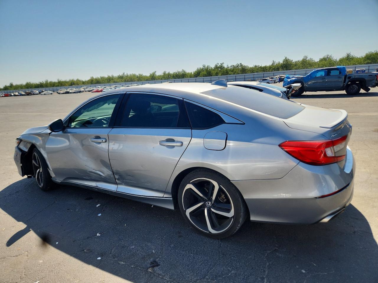 2018 HONDA ACCORD SPORT — Фото 2 из 12