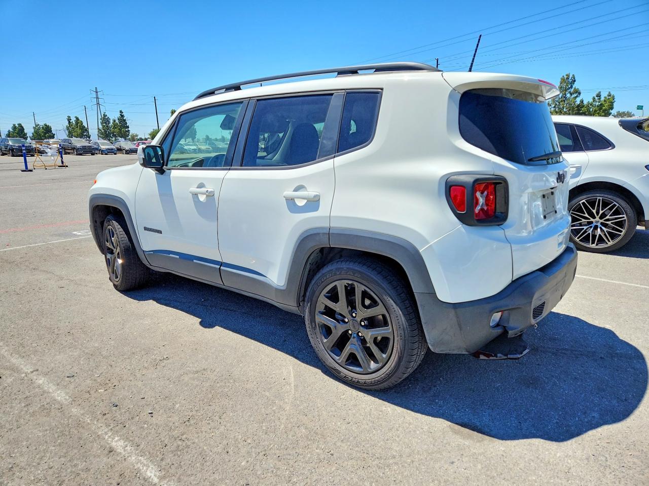 2018 JEEP RENEGADE LATITUDE — Фото 2 из 13