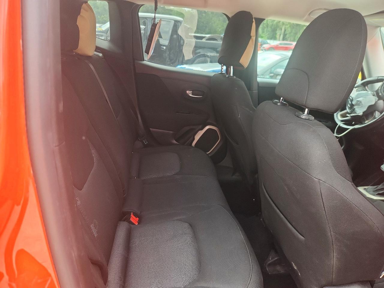 2017 JEEP RENEGADE LATITUDE — Фото 11 из 13