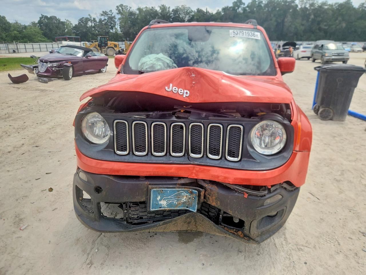 2017 JEEP RENEGADE LATITUDE — Фото 5 из 13