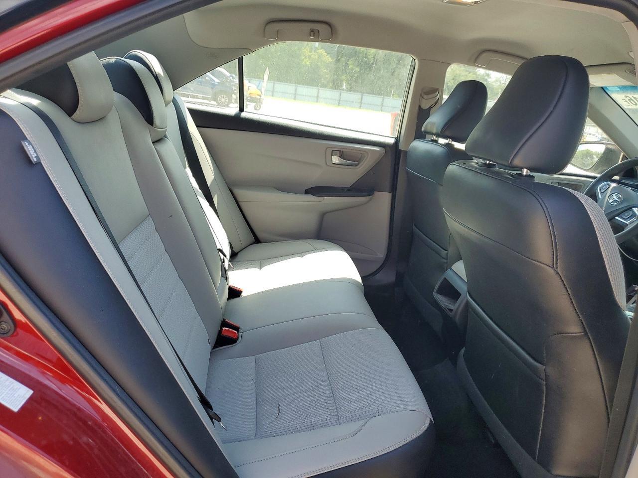 2017 TOYOTA CAMRY SE — Фото 10 из 12