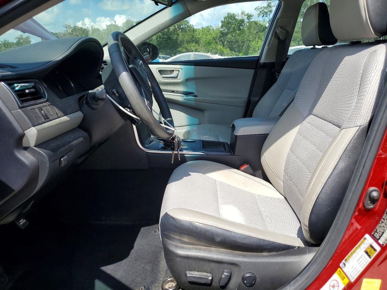 2017 TOYOTA CAMRY SE — Фото 7 из 12