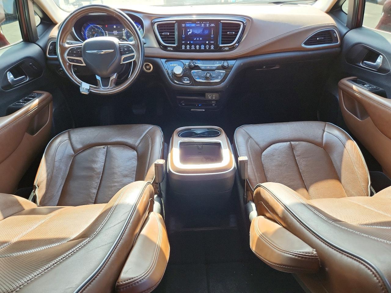 2017 CHRYSLER PACIFICA LIMITED — Фото 8 из 13