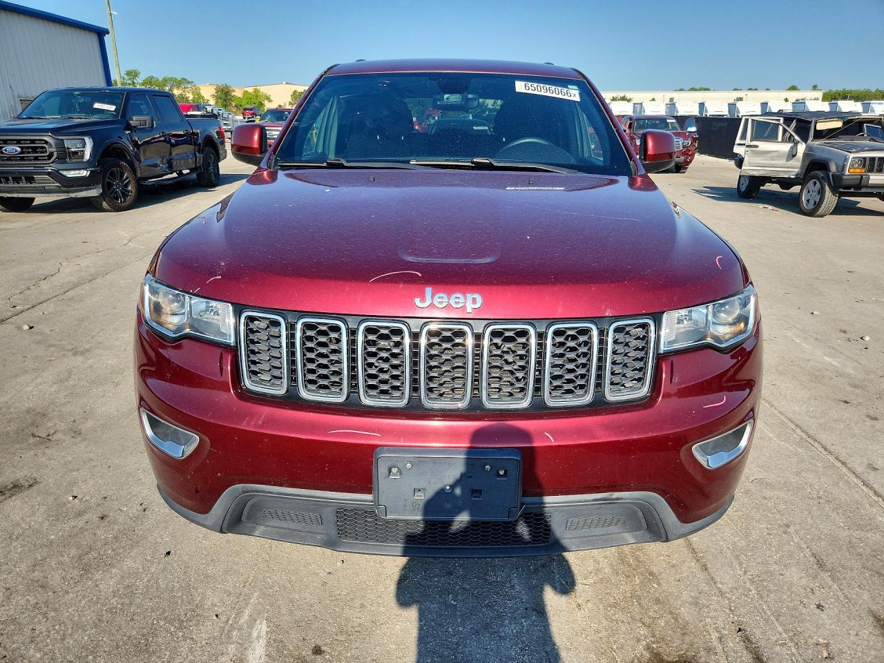 2017 JEEP GRAND CHEROKEE LAREDO — Фото 5 из 14