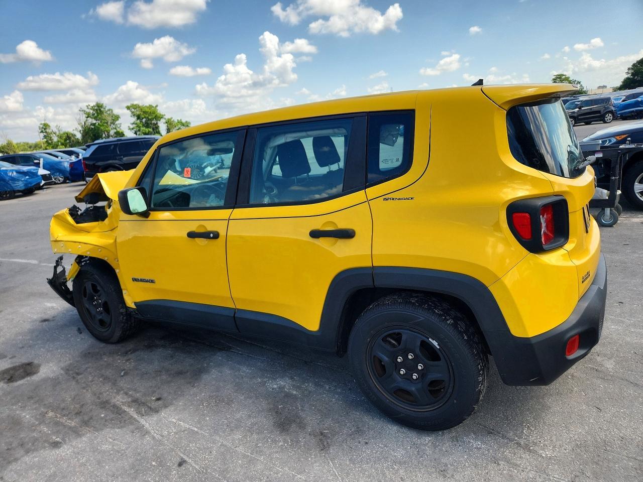 2017 JEEP RENEGADE SPORT — Фото 2 из 13