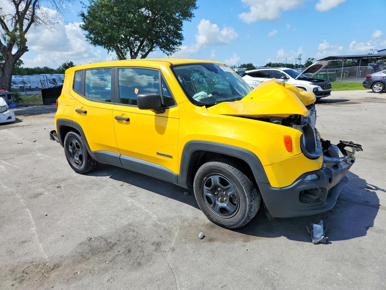 2017 JEEP RENEGADE SPORT — Фото 4 из 13