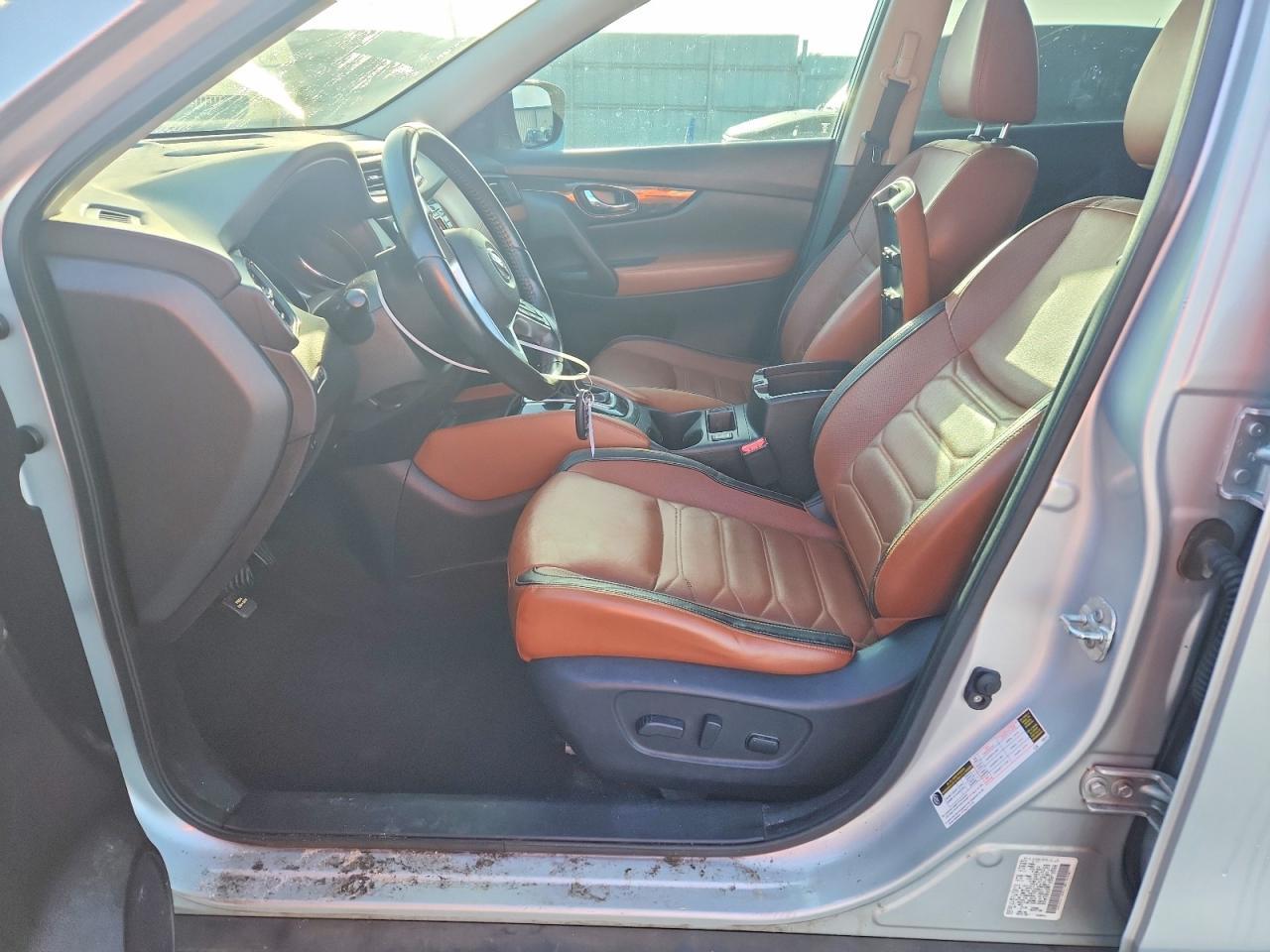 2017 NISSAN ROGUE SL — Фото 7 из 12