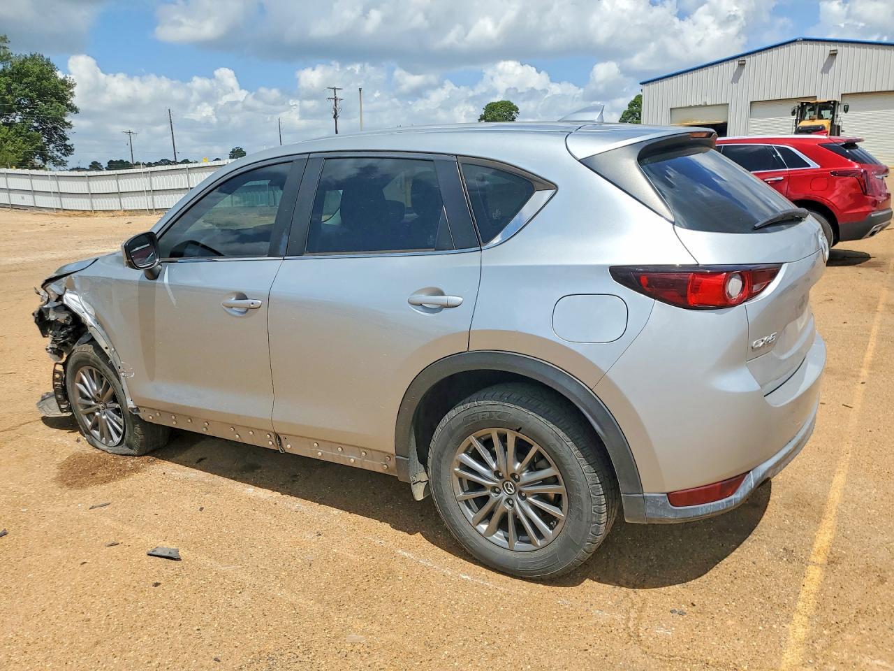 JM3KFABLXH0192339 2017 MAZDA CX-5 photo no. 2