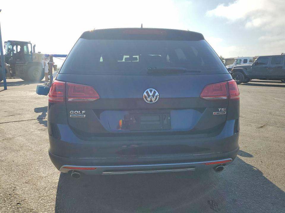 2017 VOLKSWAGEN GOLF ALLTRACK S — Фото 6 из 16