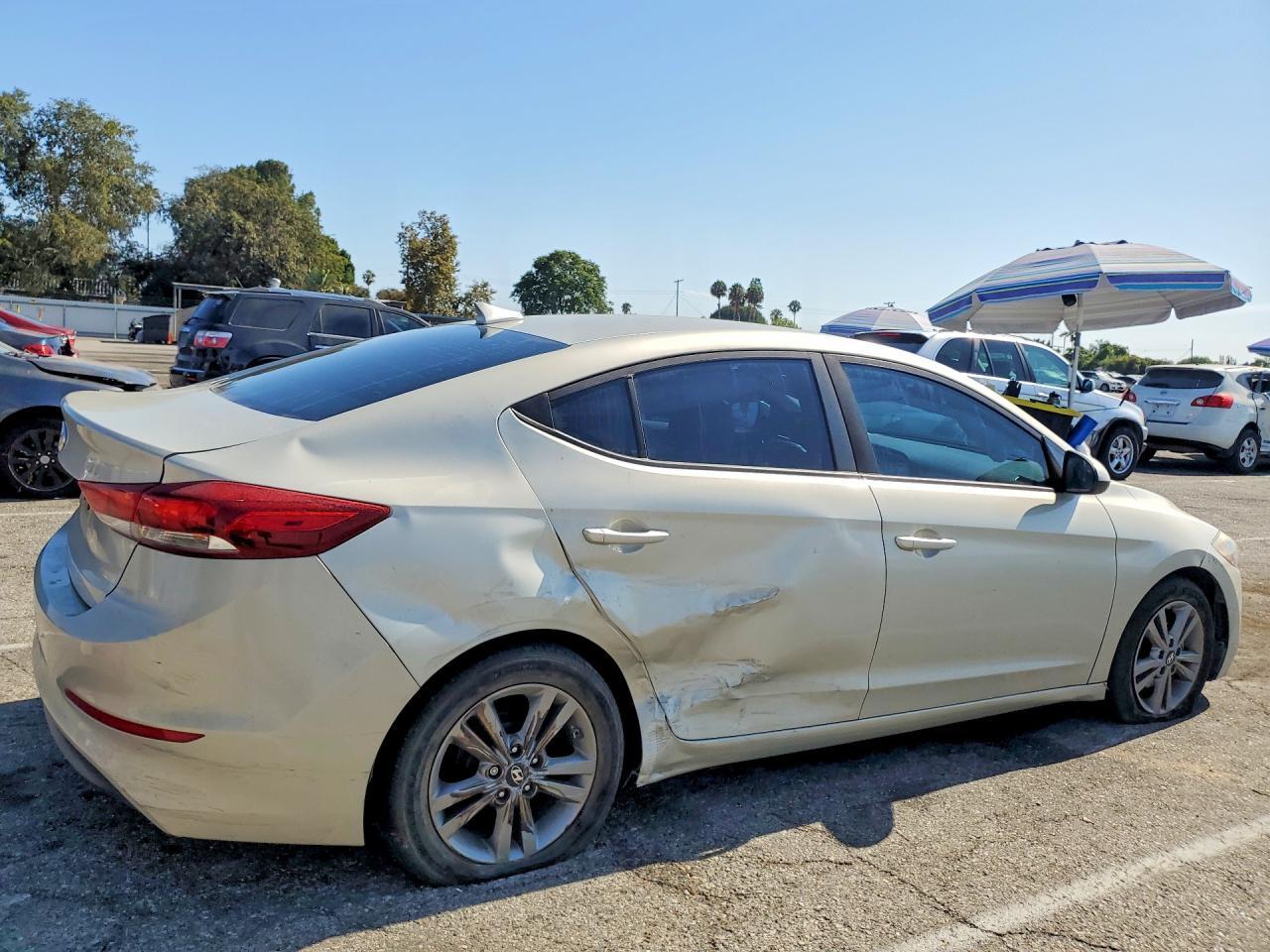 5NPD84LF9HH119018 2017 HYUNDAI ELANTRA photo no. 3
