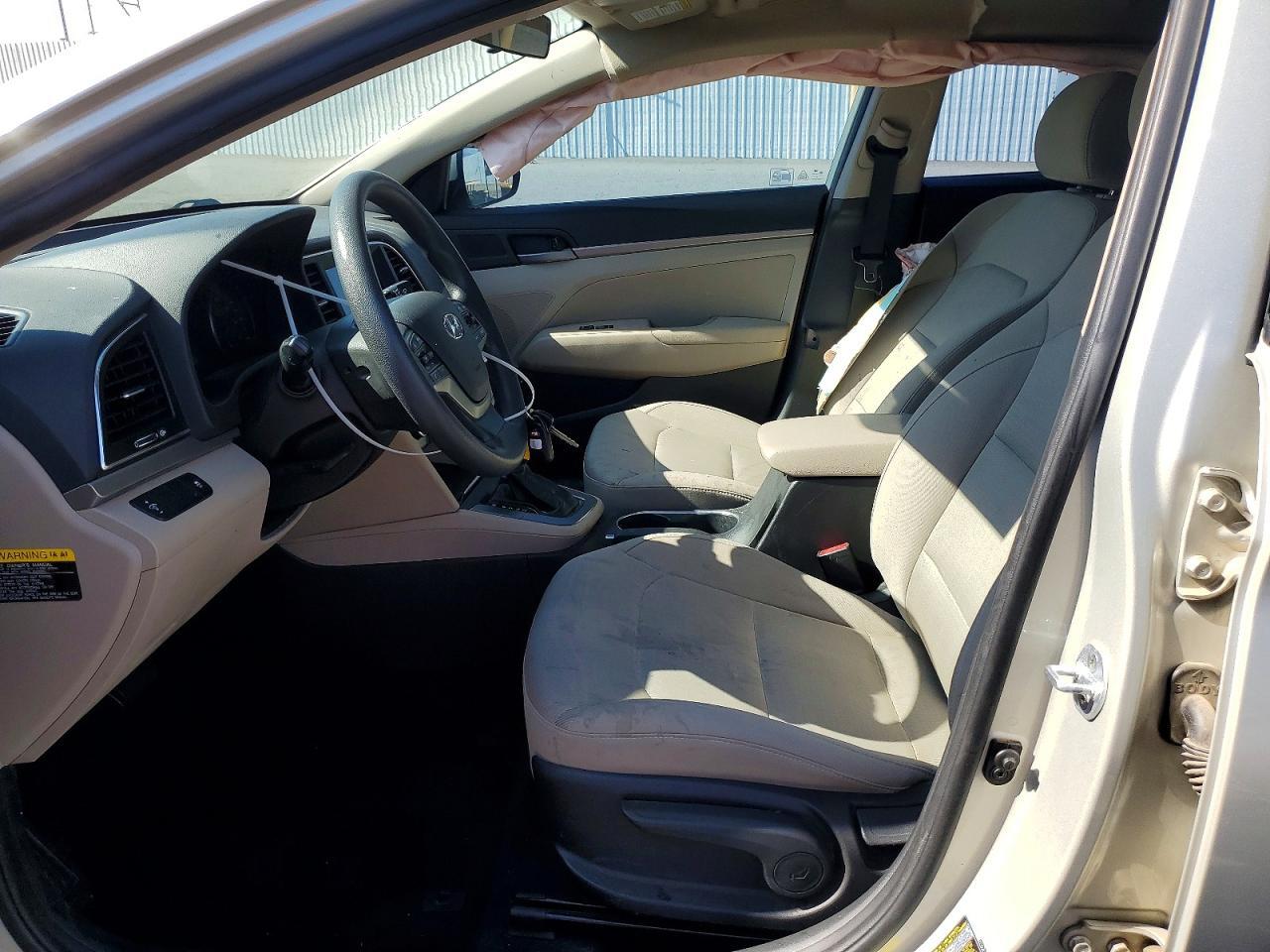 5NPD84LF9HH119018 2017 HYUNDAI ELANTRA photo no. 7