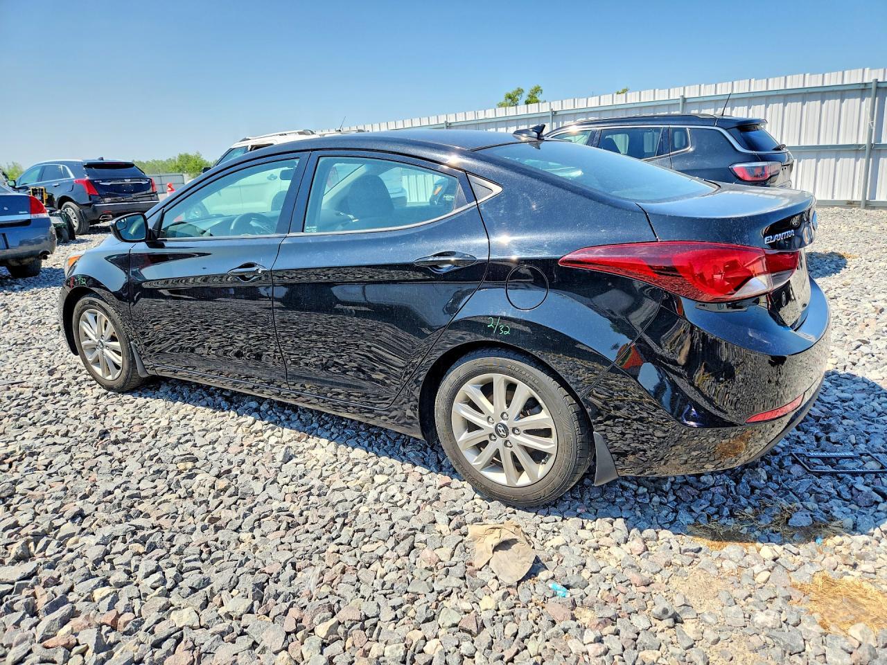 5NPDH4AE7GH693769 2016 HYUNDAI ELANTRA photo no. 2