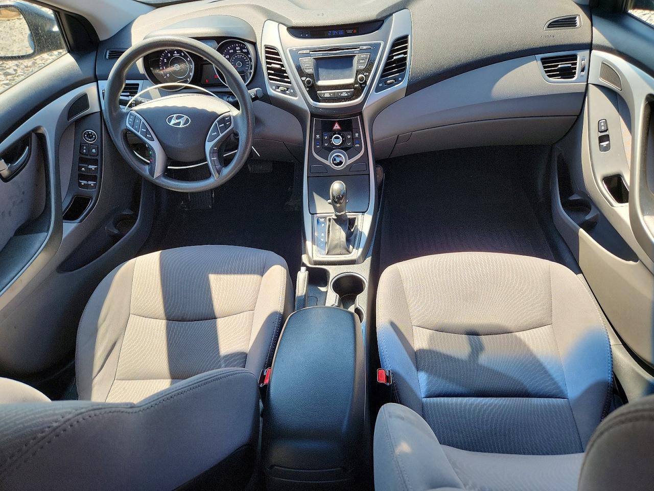 5NPDH4AE7GH693769 2016 HYUNDAI ELANTRA photo no. 8