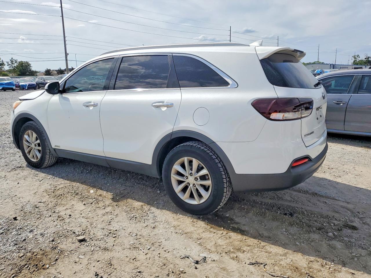 2016 KIA SORENTO LX — Фото 2 из 13