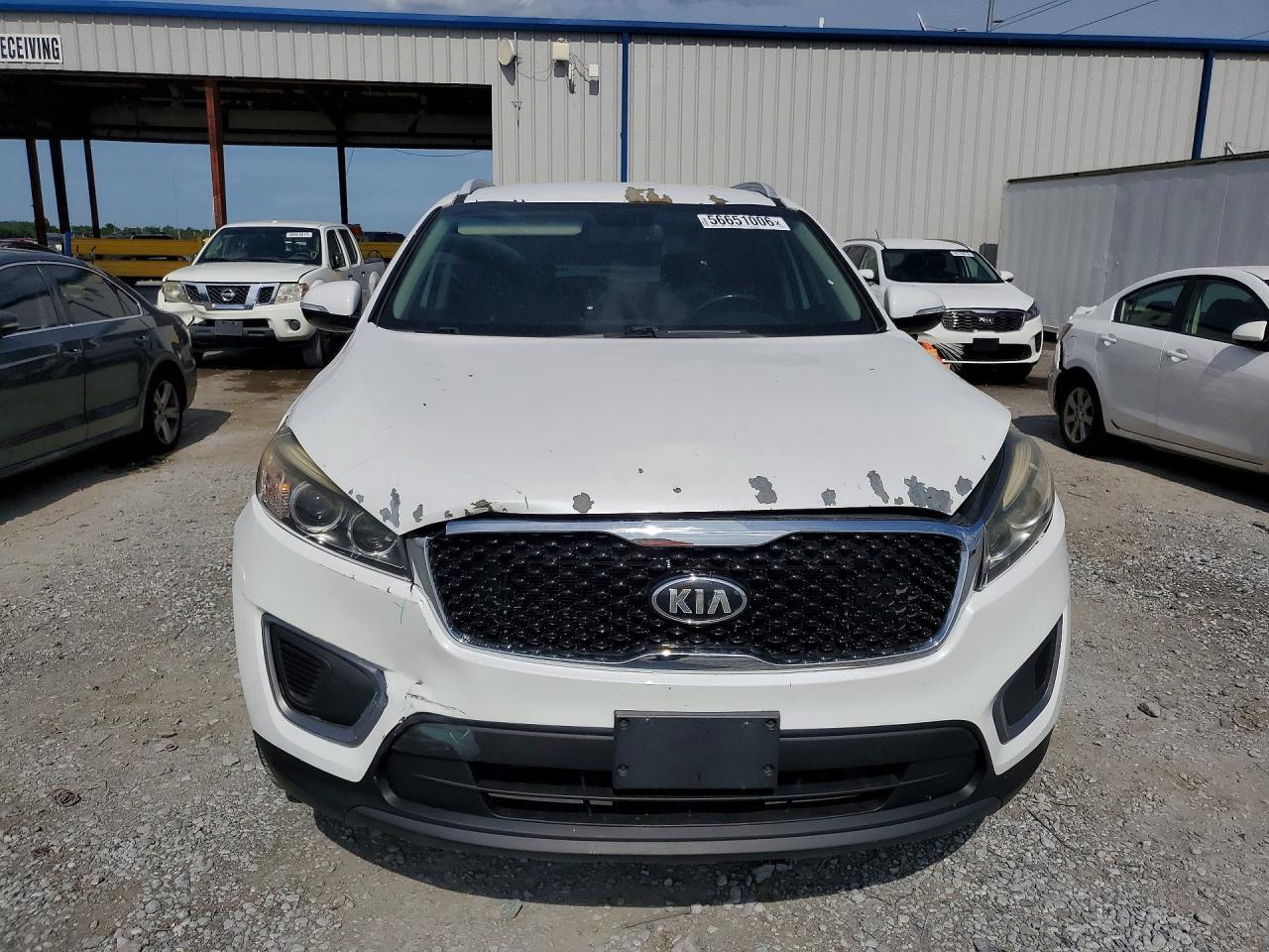 2016 KIA SORENTO LX — Фото 5 из 13