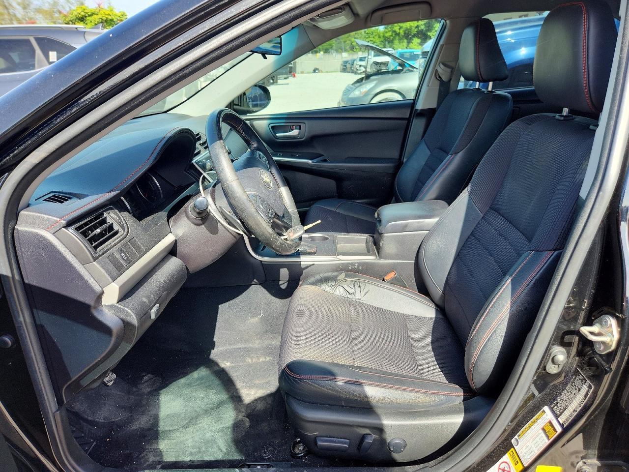 2016 TOYOTA CAMRY SE — Фото 7 из 12