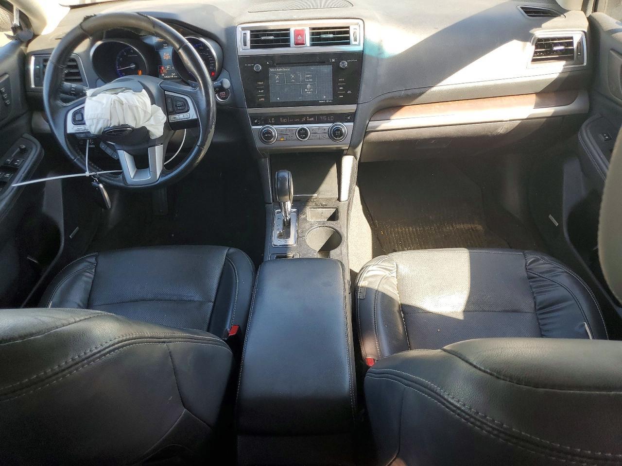 2016 SUBARU OUTBACK 3.6R LIMITED — Фото 8 из 13