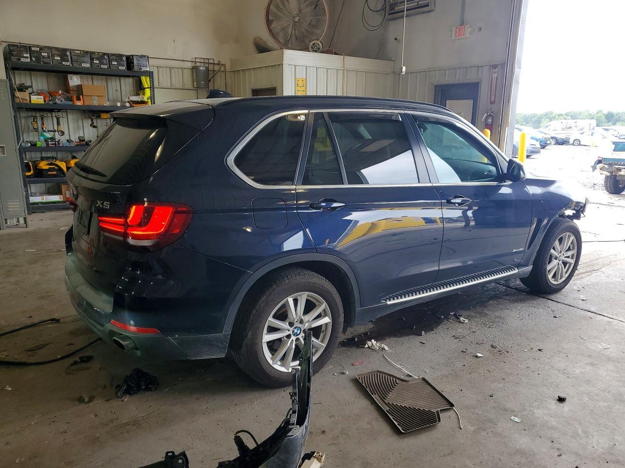 2015 BMW X5 XDRIVE35I — Фото 3 из 14