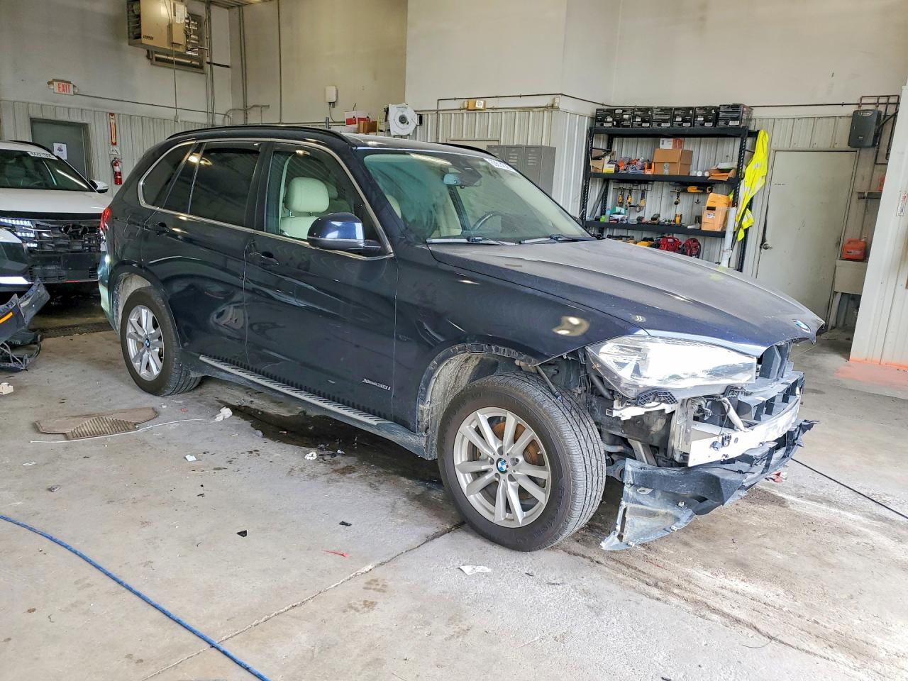 2015 BMW X5 XDRIVE35I — Фото 4 из 14
