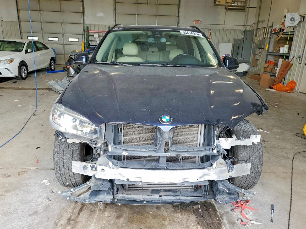 2015 BMW X5 XDRIVE35I — Фото 5 из 14
