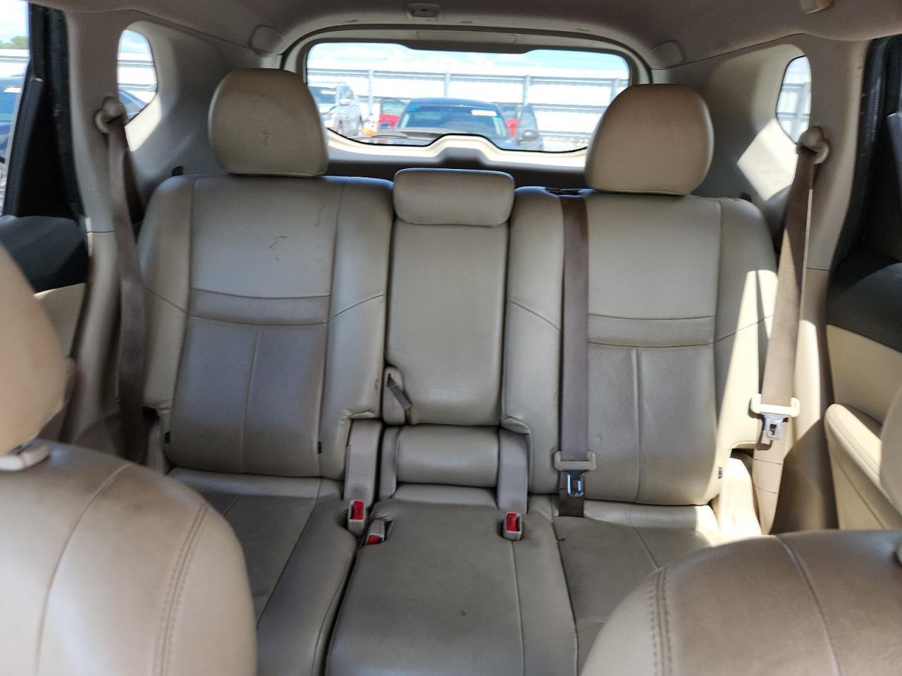 2015 NISSAN ROGUE SV — Фото 10 из 13