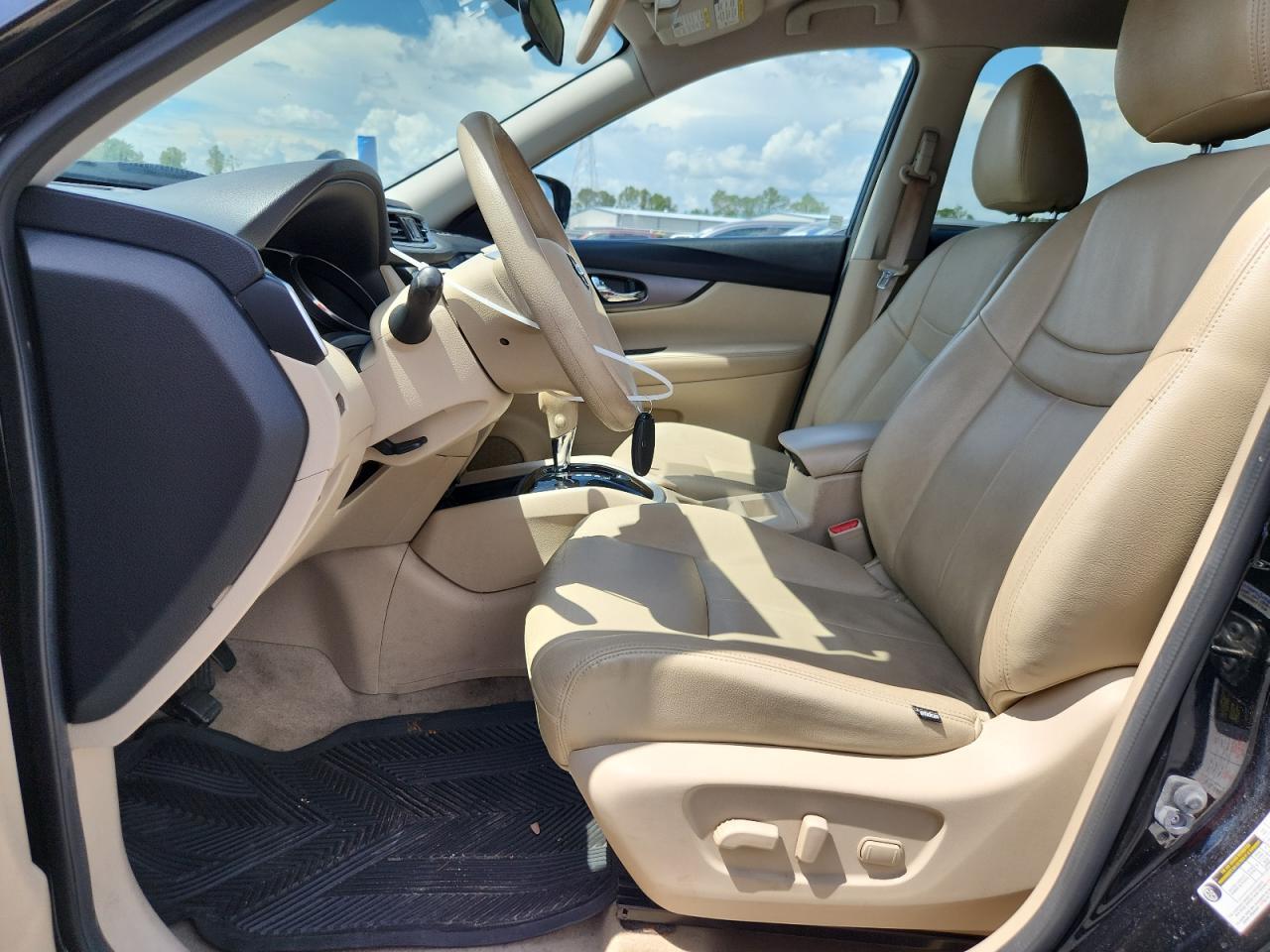 2015 NISSAN ROGUE SV — Фото 7 из 13