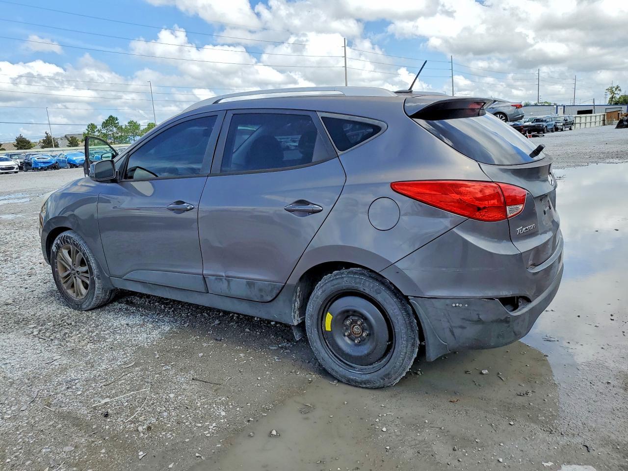2015 HYUNDAI TUCSON SE — Фото 2 из 14