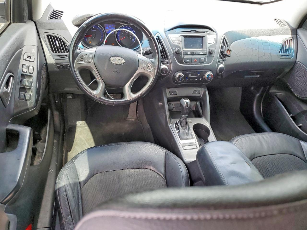 2015 HYUNDAI TUCSON SE — Фото 8 из 14