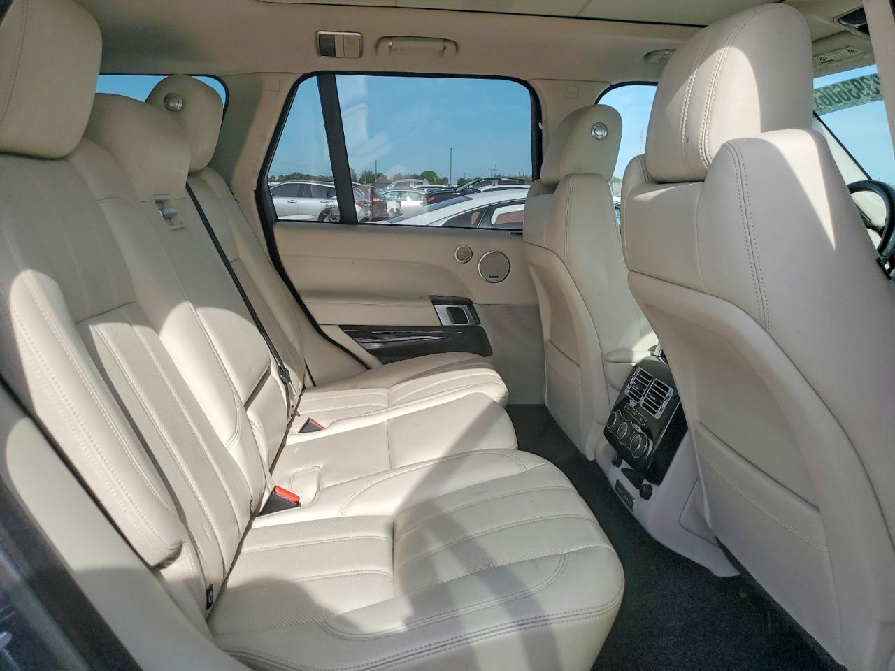 2015 LAND ROVER RANGE ROVER SUPERCHARGED — Фото 11 из 13