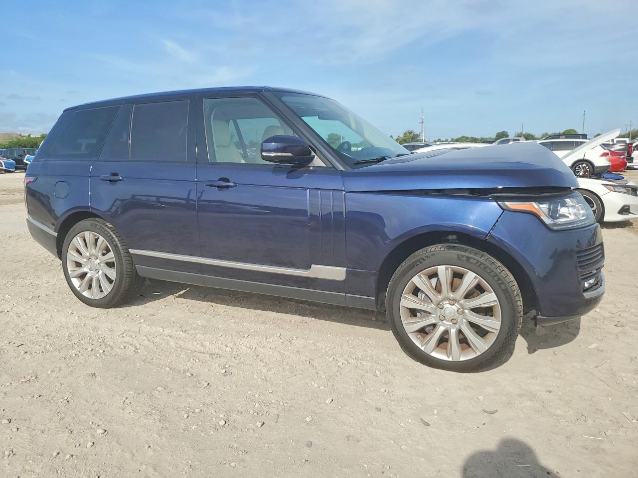 2015 LAND ROVER RANGE ROVER SUPERCHARGED — Фото 4 из 13