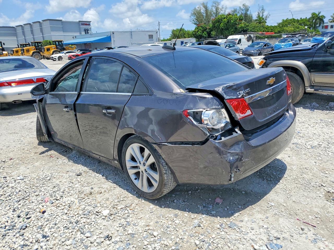 2015 CHEVROLET CRUZE LTZ — Фото 2 из 12
