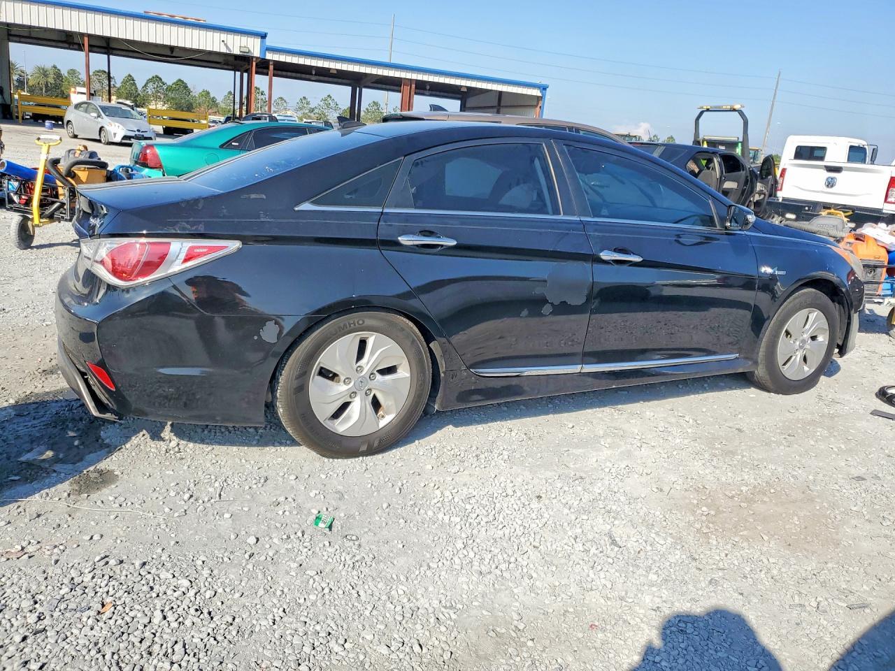 2015 HYUNDAI SONATA HYBRID — Фото 3 из 13