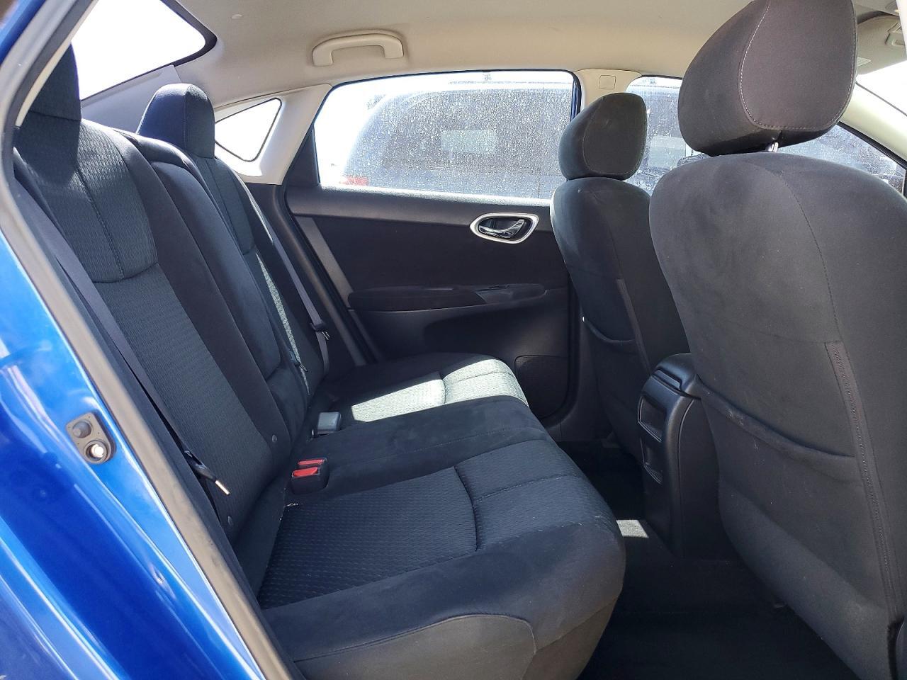 2015 NISSAN SENTRA SR — Фото 10 из 13
